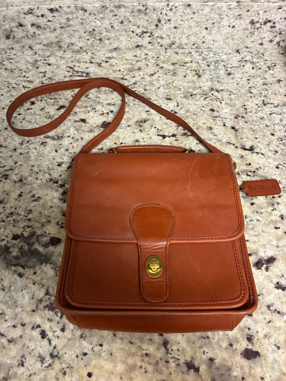 Vintage Coach 80s station bag tan